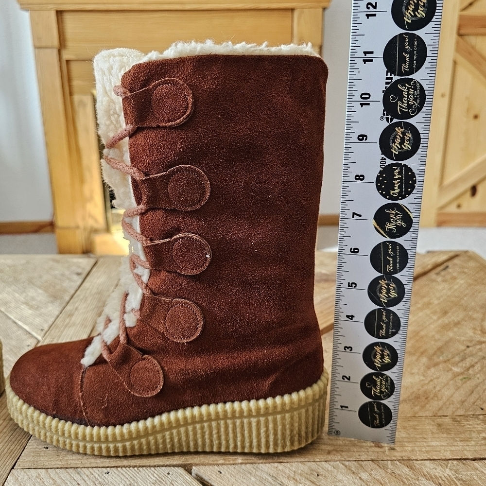 Vintage made in the USA winter boots Women's size 8 - Picture 2 of 15